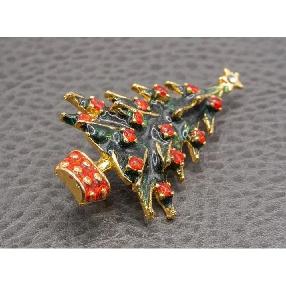 Vintage Christmas Tree Holiday Brooch Pin Red Rhinestone Green Enamel Gold Tone